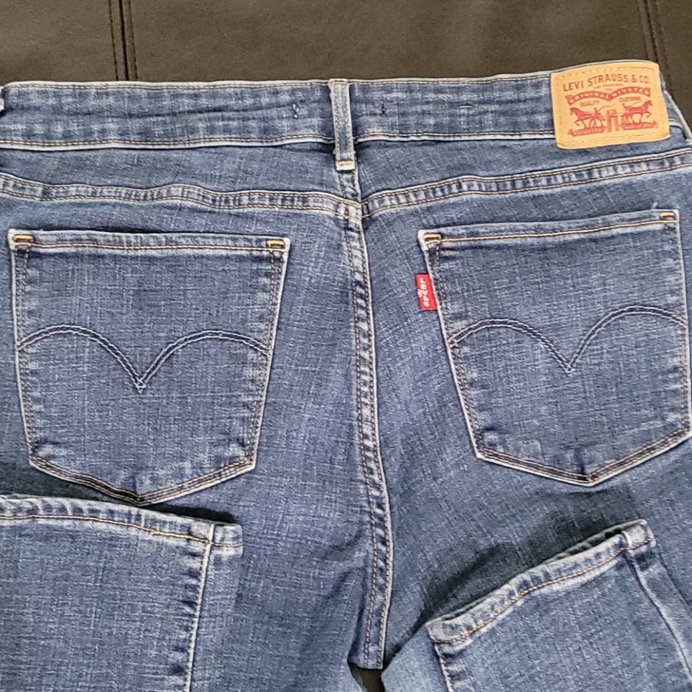 Jeans - Picture 3 of 3